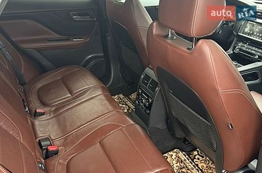 Позашляховик / Кросовер Jaguar F-Pace 2016 в Києві