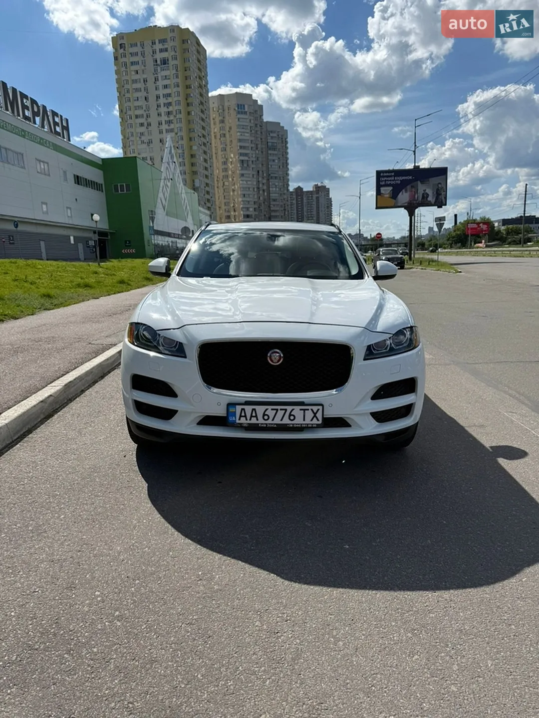 2018 Jaguar F-Pace - мініатюра 3
