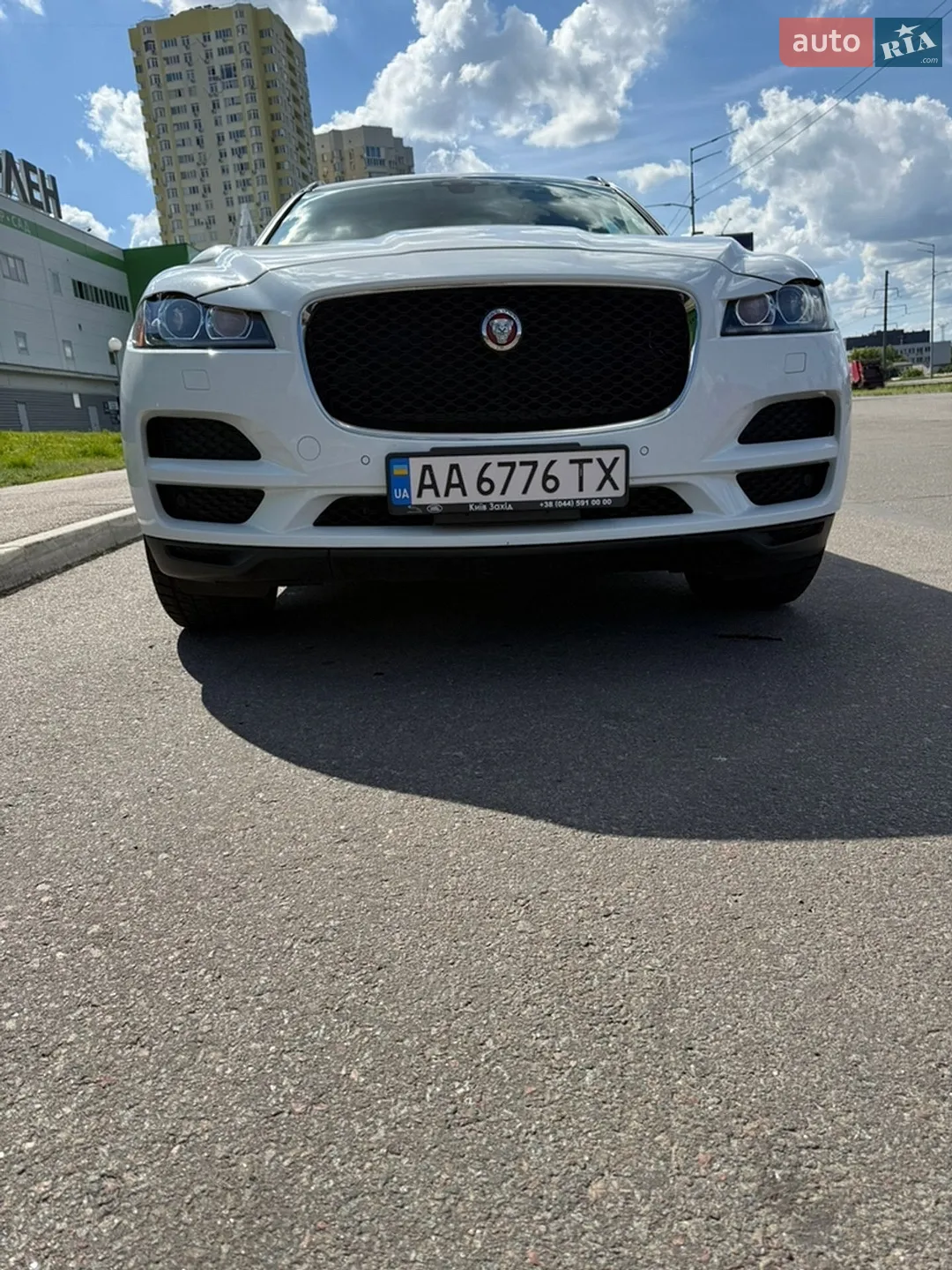 2018 Jaguar F-Pace - мініатюра 14