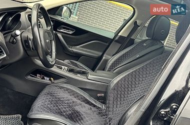 Внедорожник / Кроссовер Jaguar F-Pace 2016 в Львове фото 13 Внедорожник / Кроссовер Jaguar F-Pace 2016 в Львове