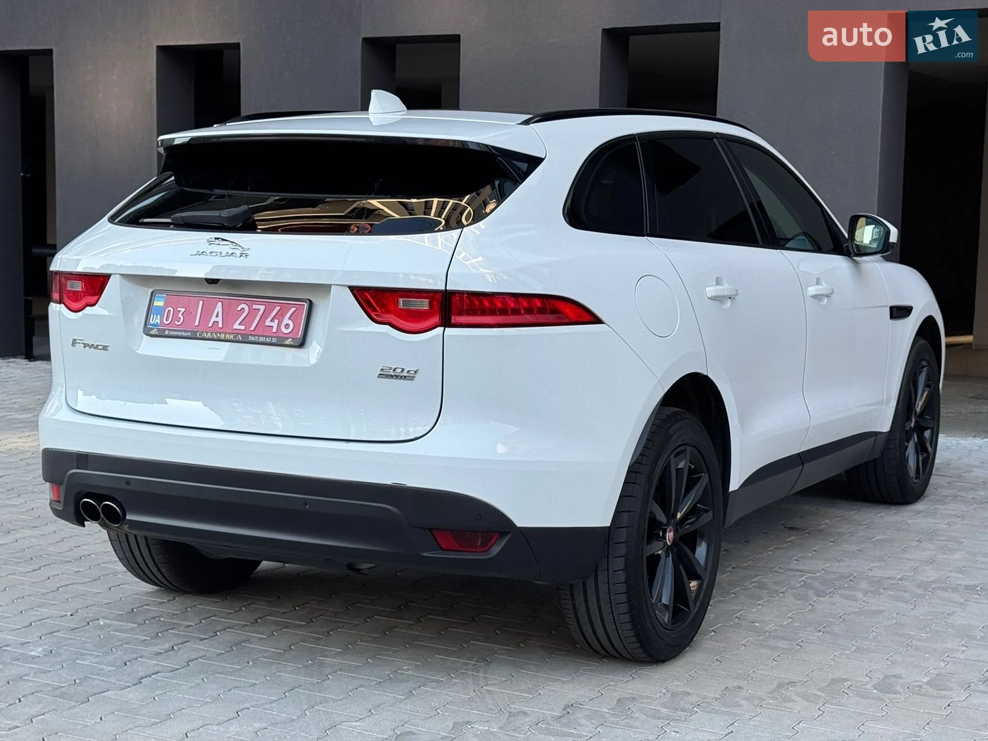 2017 Jaguar F-Pace - мініатюра 7
