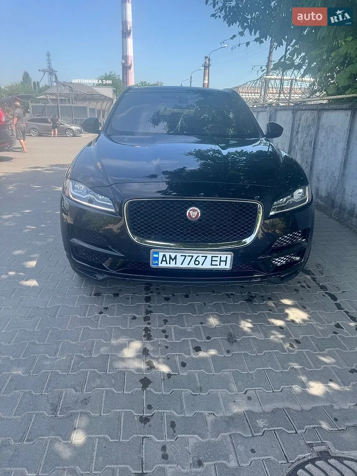 2017 Jaguar F-Pace - мініатюра 11