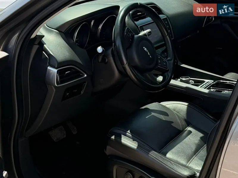 Jaguar F-Pace 2017 VIN SADCK2BV2HA889101 фото оголошення 23 з 60