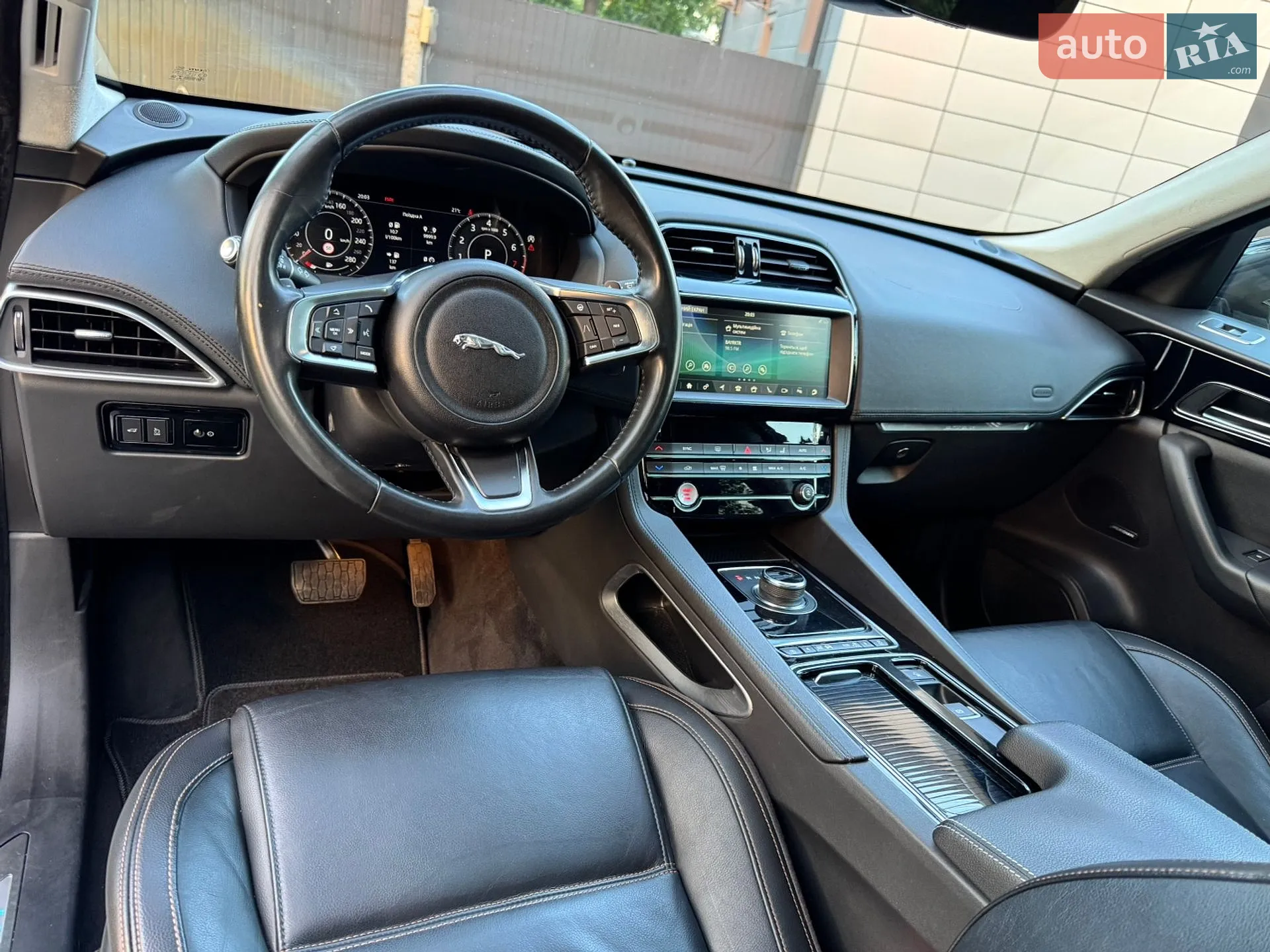 2019 Jaguar F-Pace - мініатюра 40