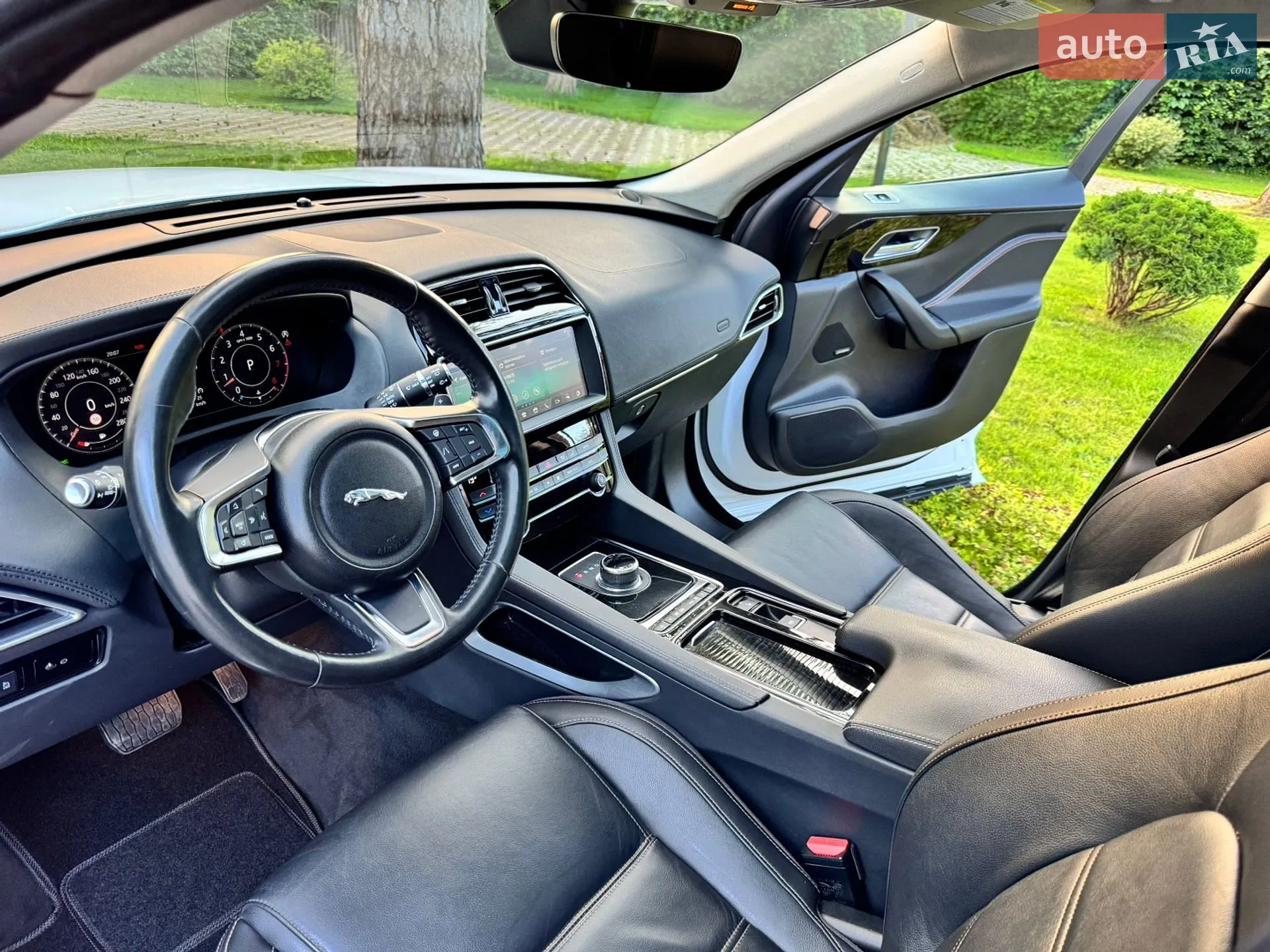 2019 Jaguar F-Pace - мініатюра 57