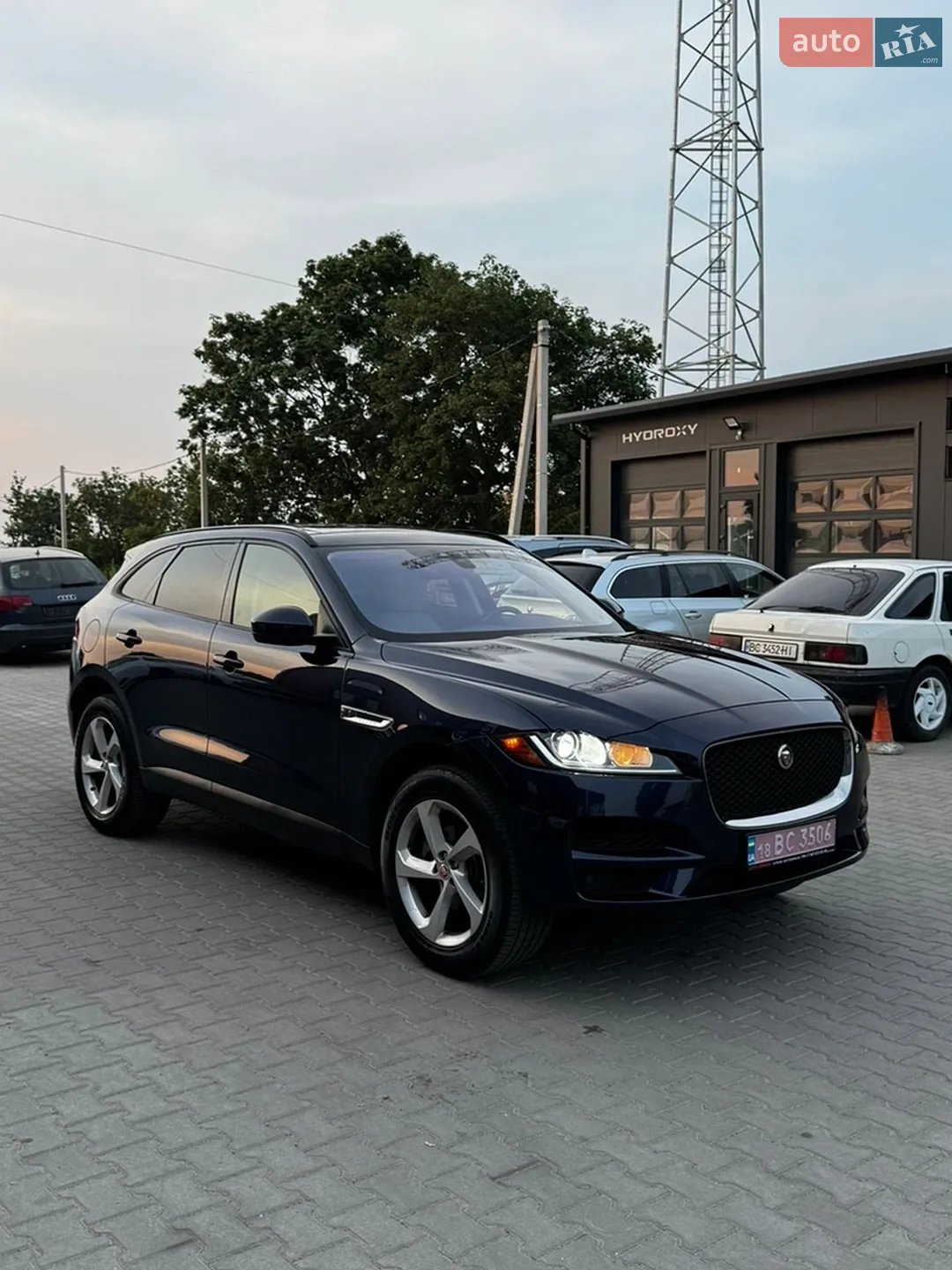 2018 Jaguar F-Pace - мініатюра 16
