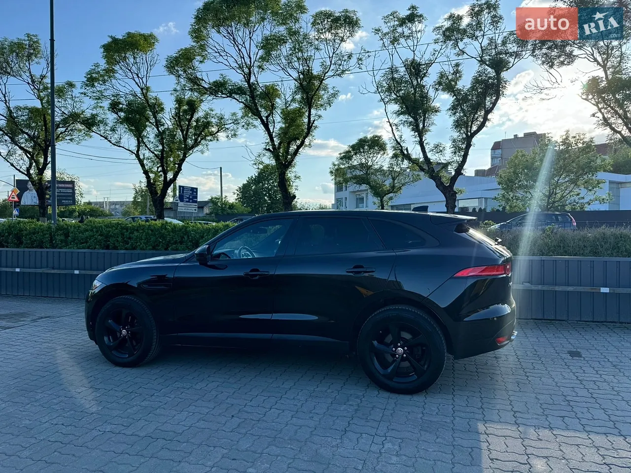 2016 Jaguar F-Pace - мініатюра 13