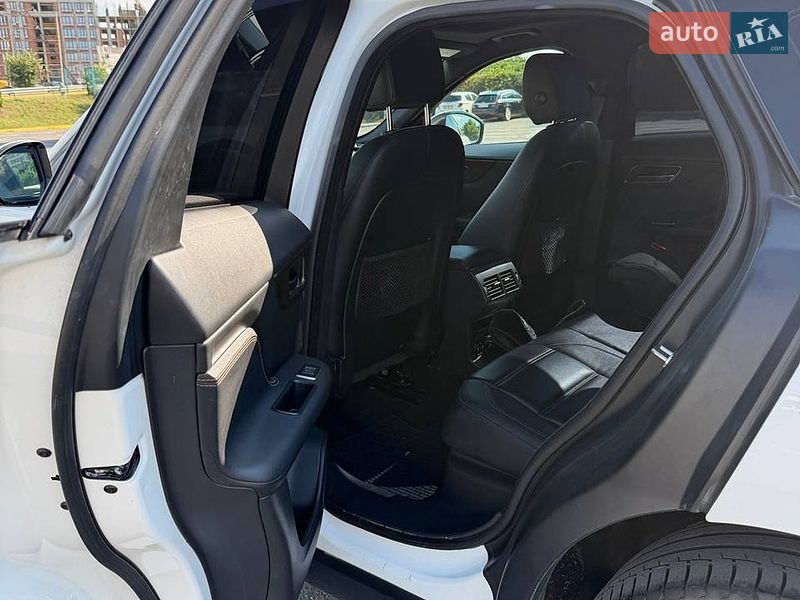 Внедорожник / Кроссовер Jaguar F-Pace 2017 в Ужгороде