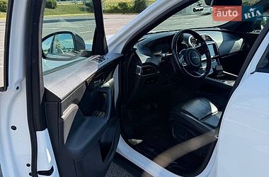 Внедорожник / Кроссовер Jaguar F-Pace 2017 в Ужгороде