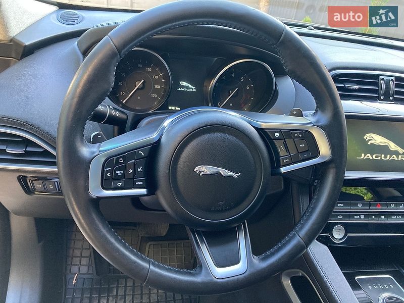 Внедорожник / Кроссовер Jaguar F-Pace 2019 в Кропивницком