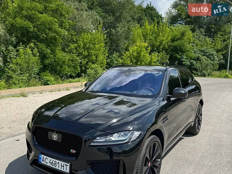 Jaguar F-Pace