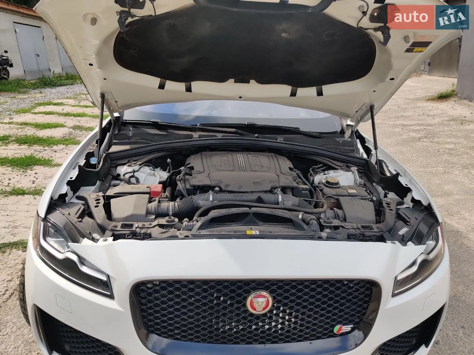 2016 Jaguar F-Pace - мініатюра 5