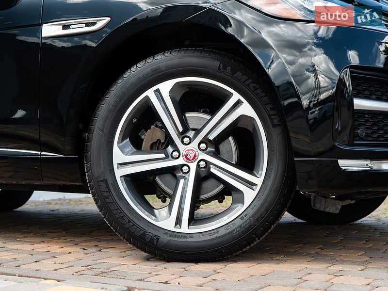 Внедорожник / Кроссовер Jaguar F-Pace 2019 в Киеве
