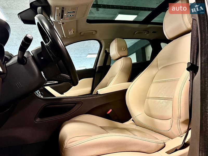 Внедорожник / Кроссовер Jaguar F-Pace 2017 в Львове