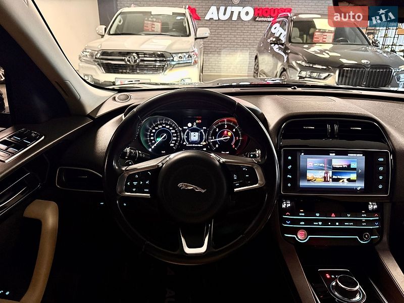 Внедорожник / Кроссовер Jaguar F-Pace 2017 в Львове