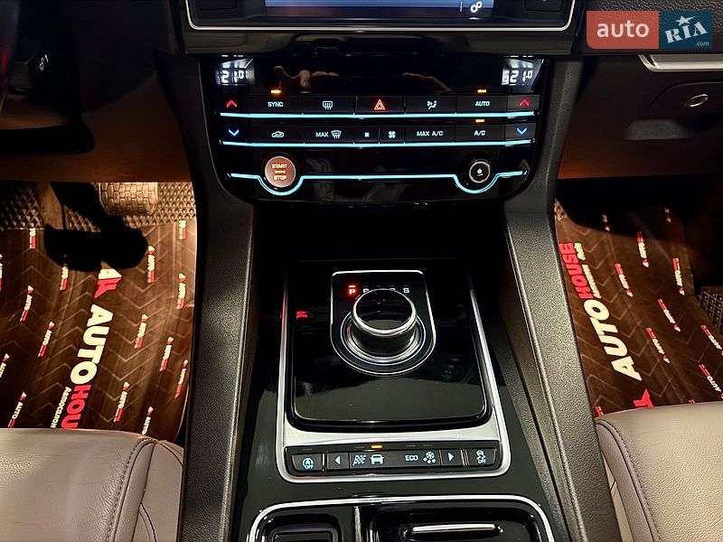 Внедорожник / Кроссовер Jaguar F-Pace 2017 в Львове