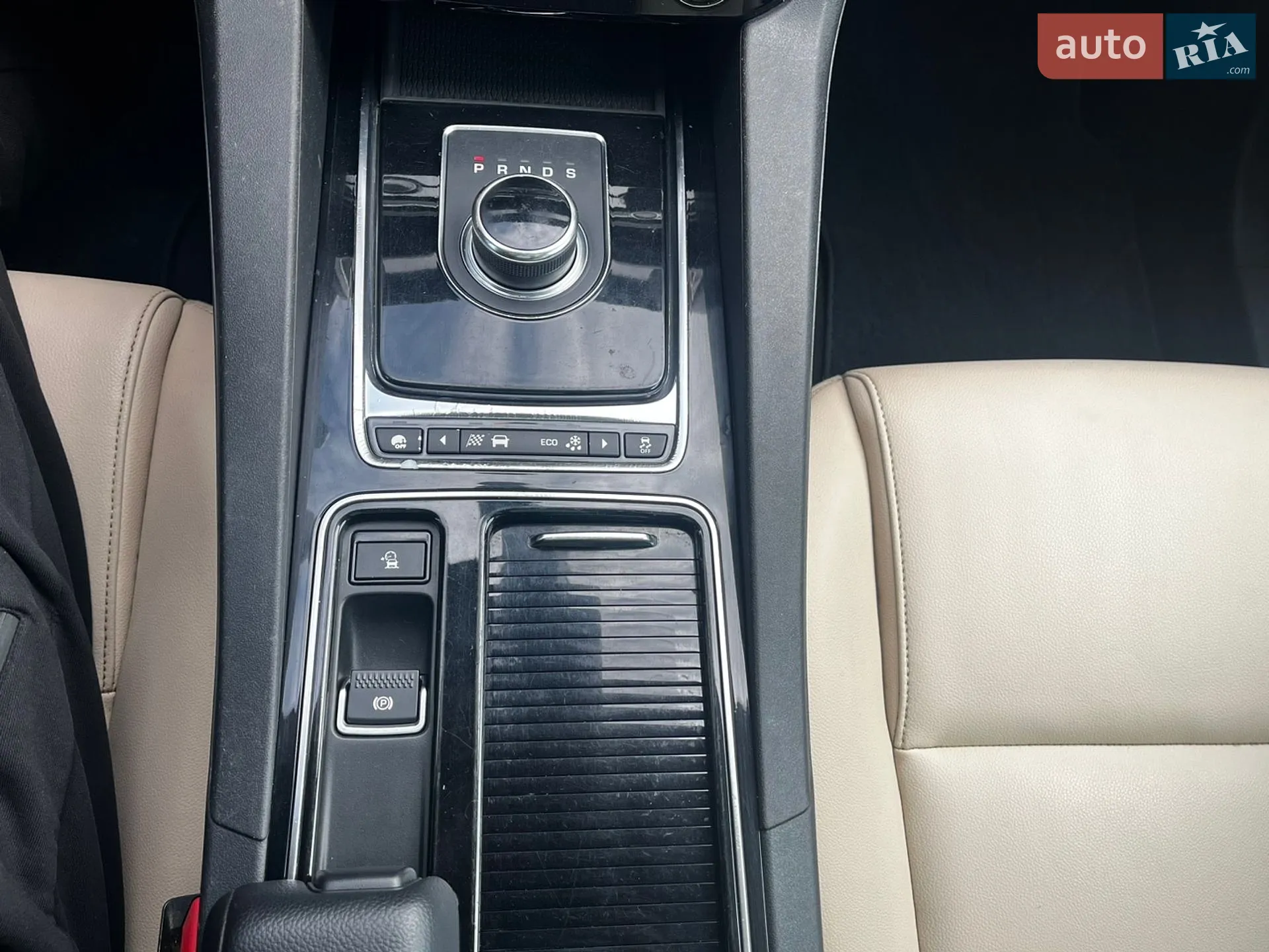 2020 Jaguar F-Pace - мініатюра 24