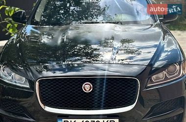 Внедорожник / Кроссовер Jaguar F-Pace 2016 в Ровно