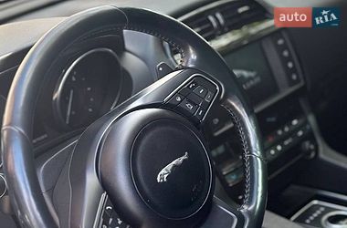 Внедорожник / Кроссовер Jaguar F-Pace 2016 в Ровно