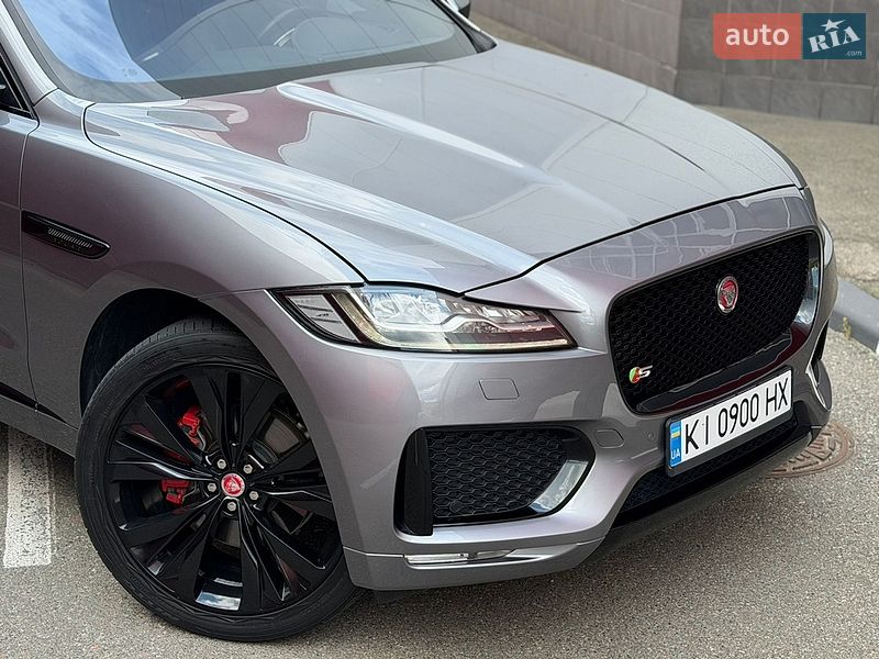 Позашляховик / Кросовер Jaguar F-Pace 2019 в Києві