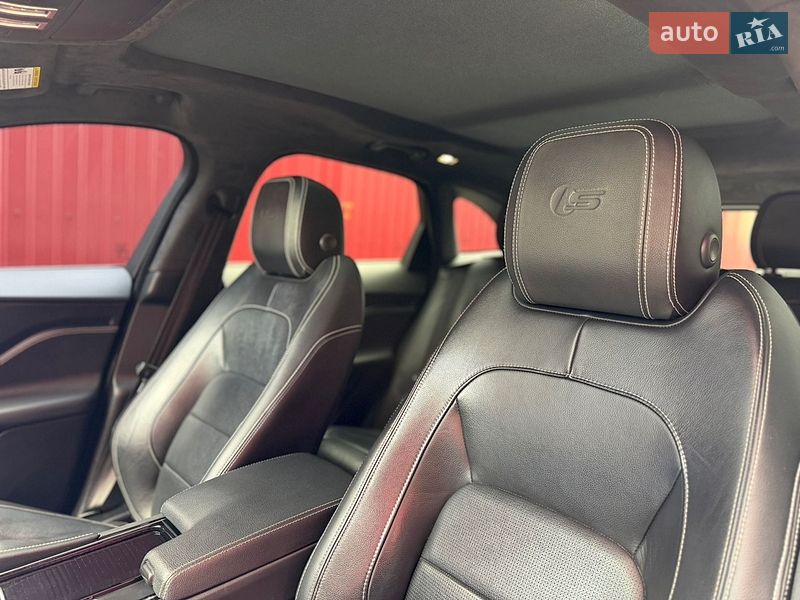 Позашляховик / Кросовер Jaguar F-Pace 2019 в Києві