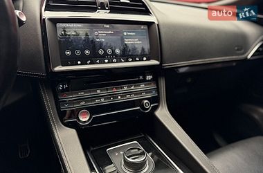 Позашляховик / Кросовер Jaguar F-Pace 2019 в Києві