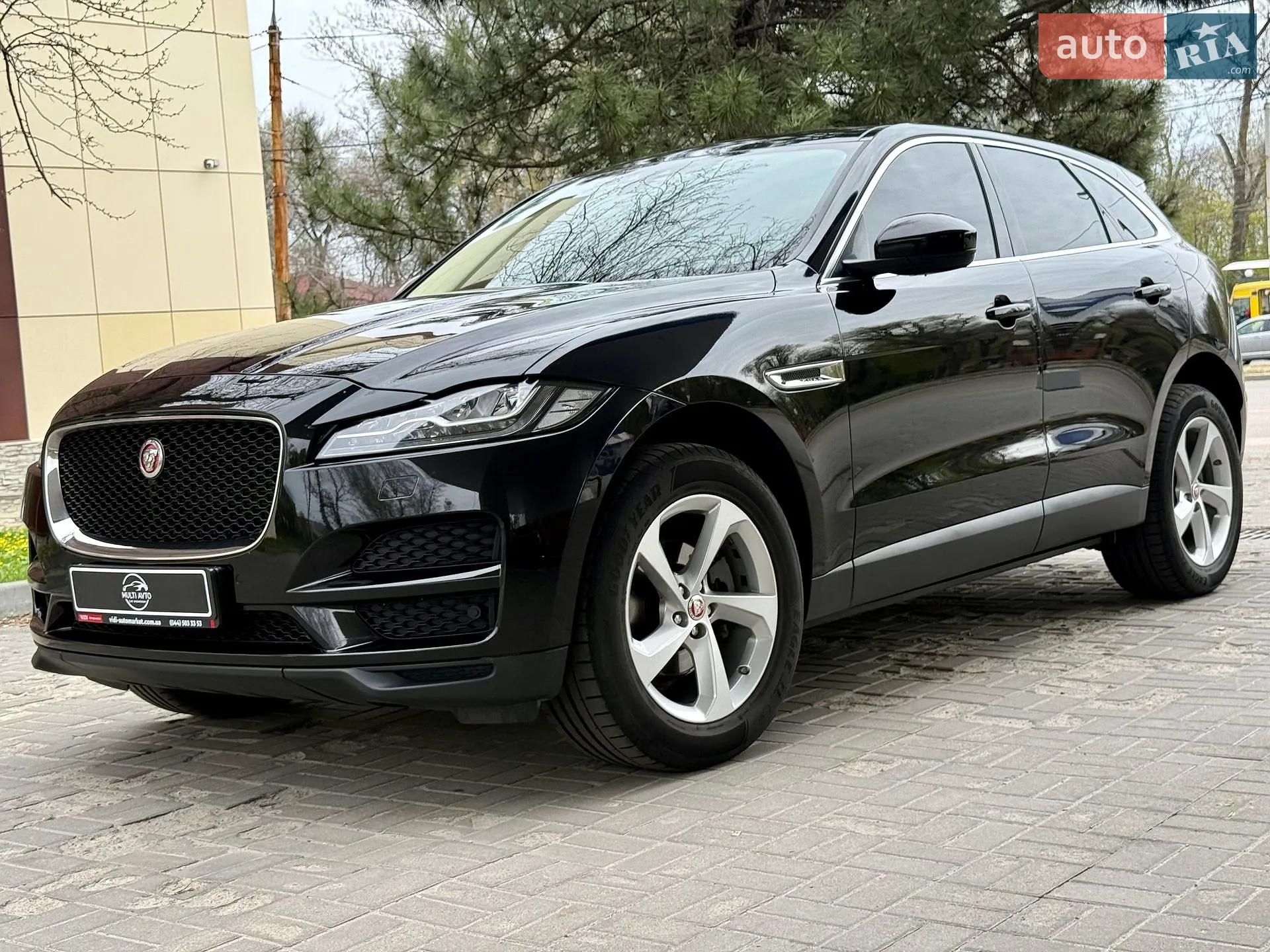 2020 Jaguar F-Pace - мініатюра 2