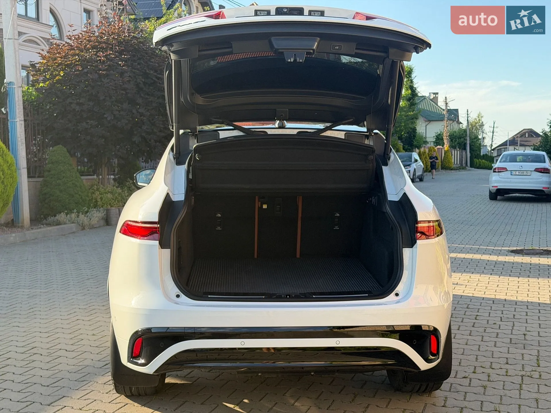 2021 Jaguar F-Pace - мініатюра 16