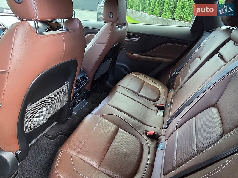 Позашляховик / Кросовер Jaguar F-Pace 2018 в Києві