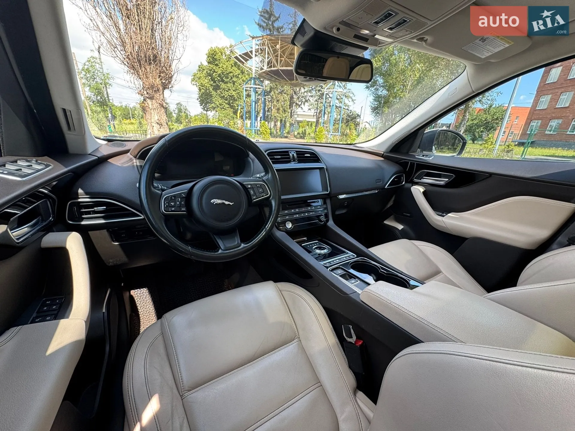2016 Jaguar F-Pace - мініатюра 15