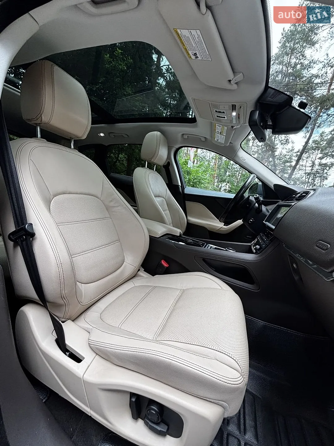 2016 Jaguar F-Pace - мініатюра 27