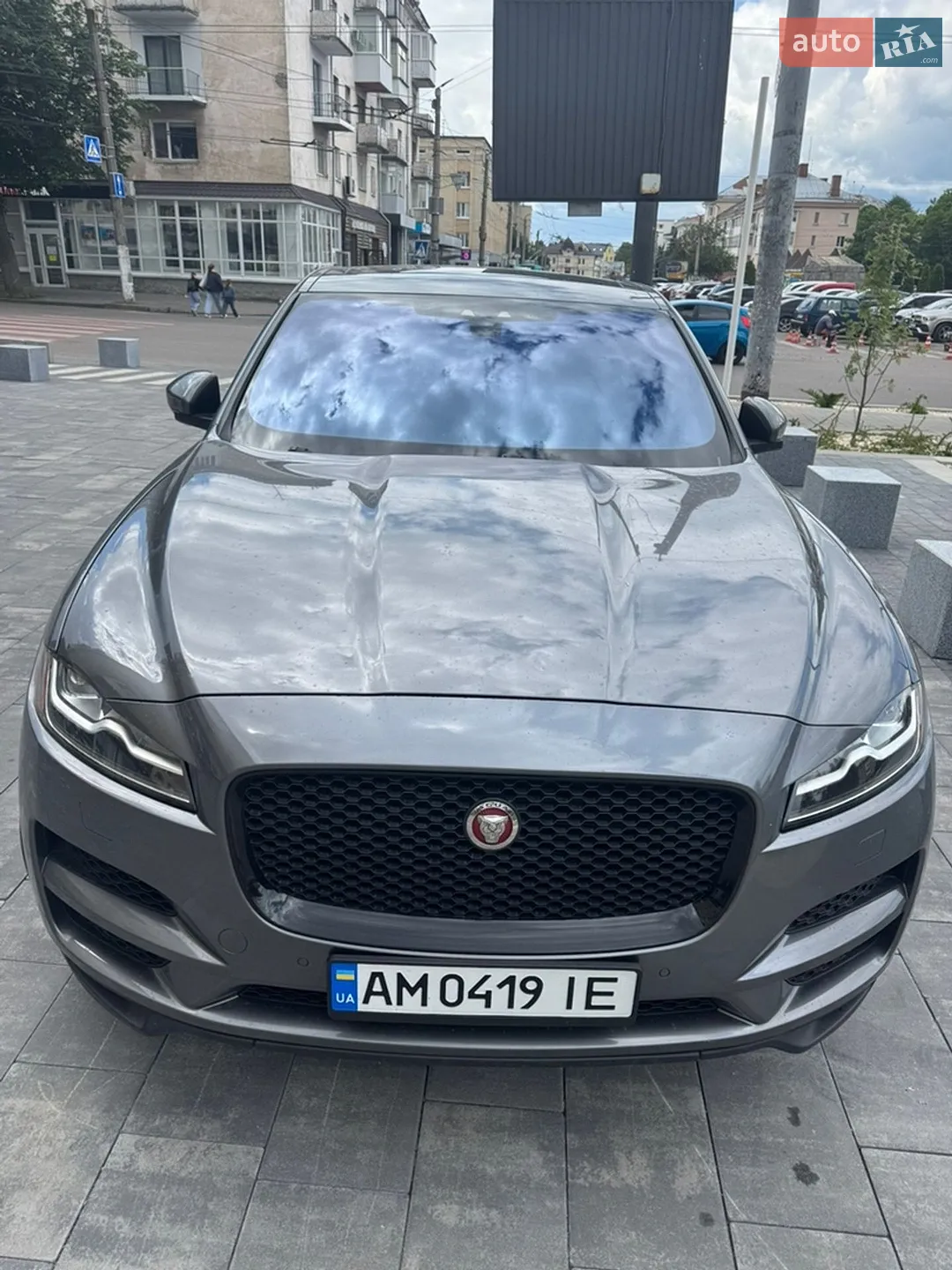 2017 Jaguar F-Pace - мініатюра 2