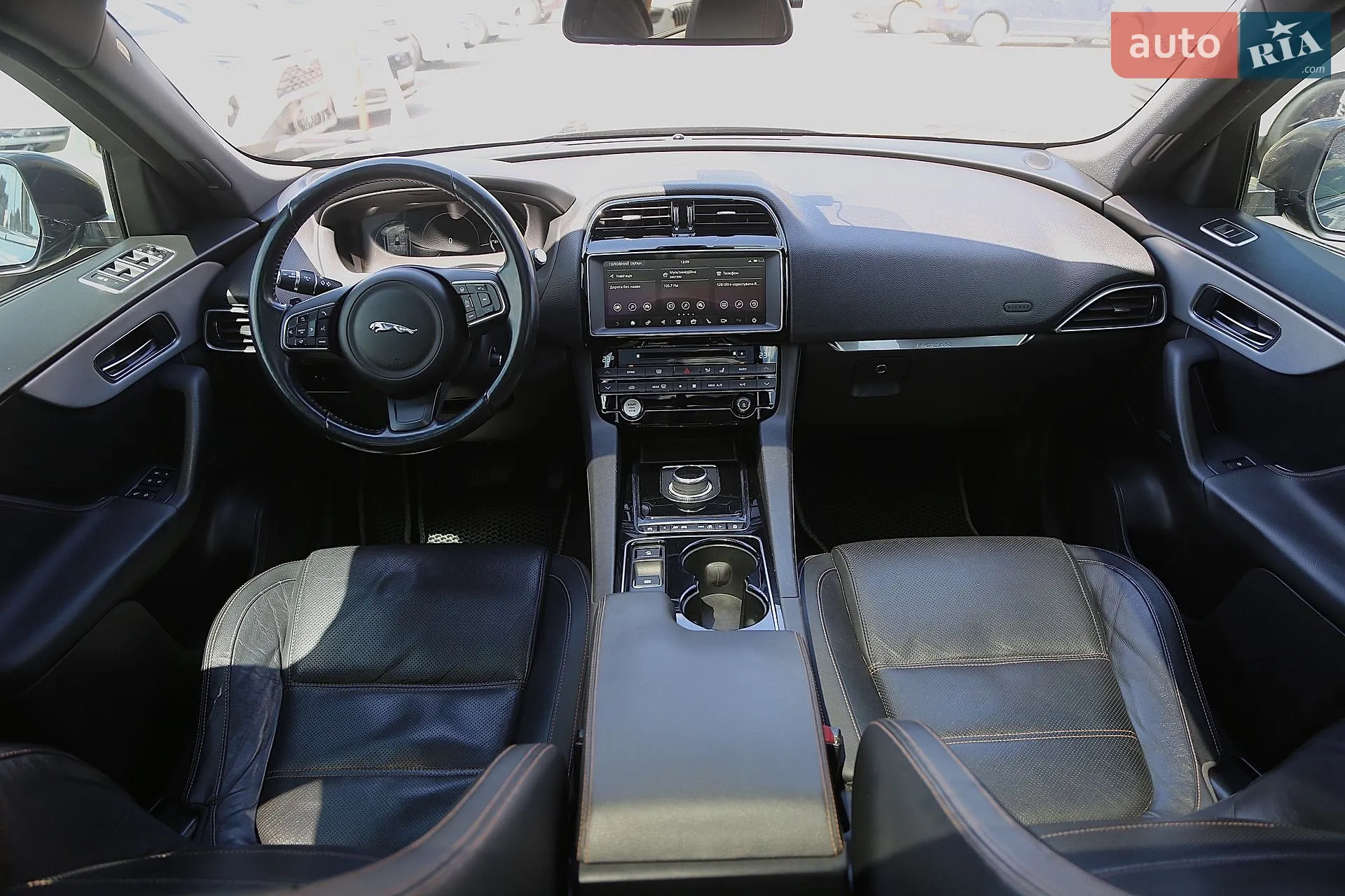 2016 Jaguar F-Pace - мініатюра 15