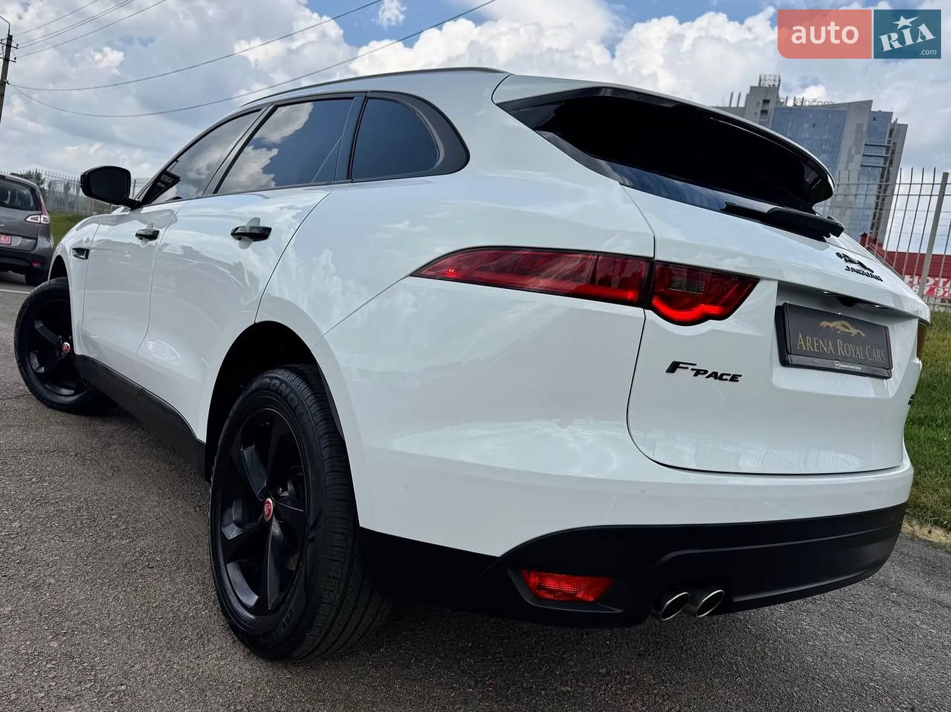 2017 Jaguar F-Pace - мініатюра 10