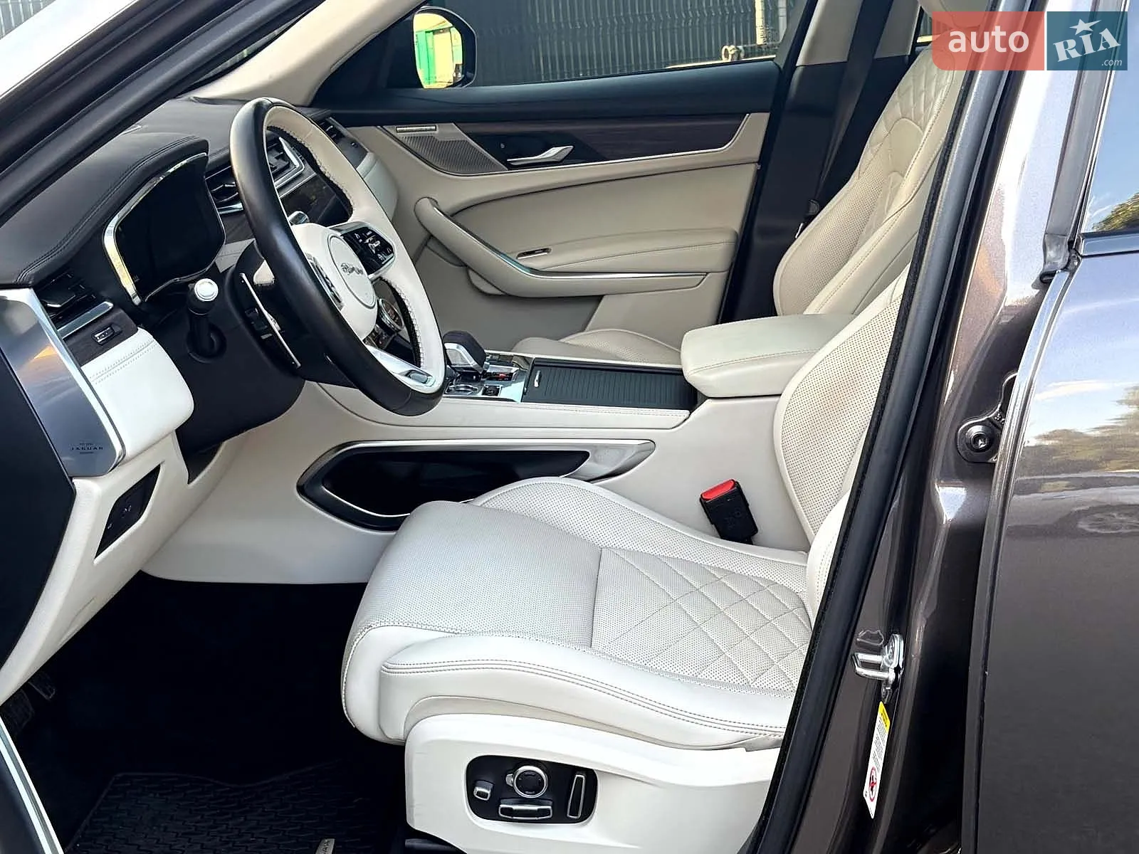 2021 Jaguar F-Pace - мініатюра 41