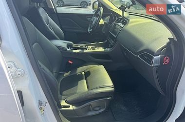 Внедорожник / Кроссовер Jaguar F-Pace 2017 в Киеве