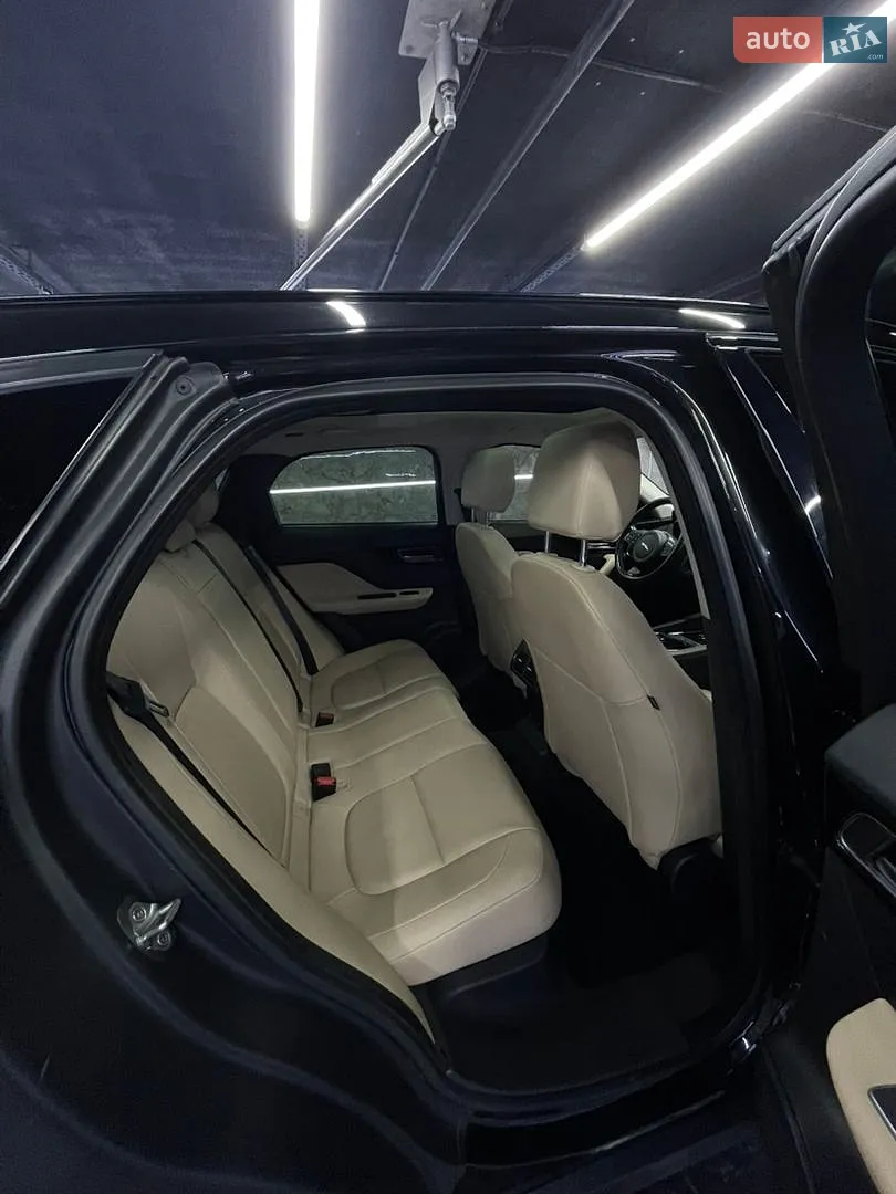 2016 Jaguar F-Pace - мініатюра 8