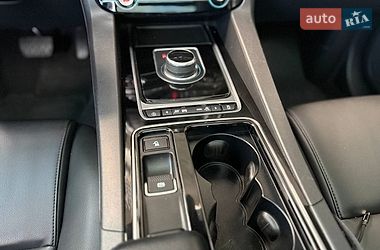 Позашляховик / Кросовер Jaguar F-Pace 2017 в Києві