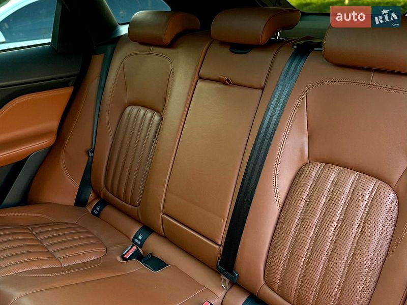 Внедорожник / Кроссовер Jaguar F-Pace 2016 в Одессе