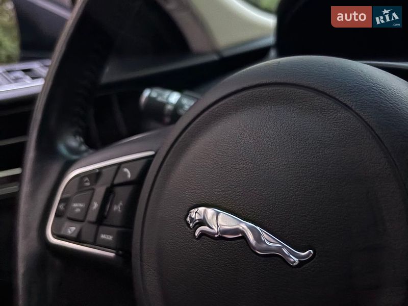 Внедорожник / Кроссовер Jaguar F-Pace 2016 в Одессе