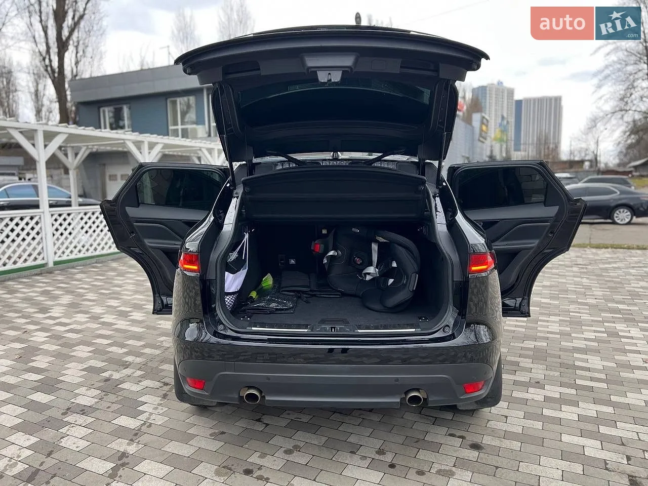 2019 Jaguar F-Pace - мініатюра 12