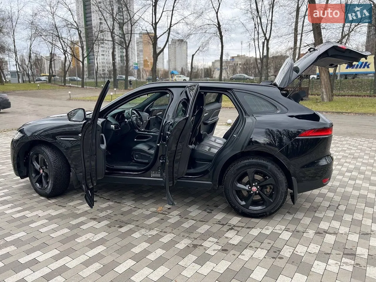 2019 Jaguar F-Pace - мініатюра 8