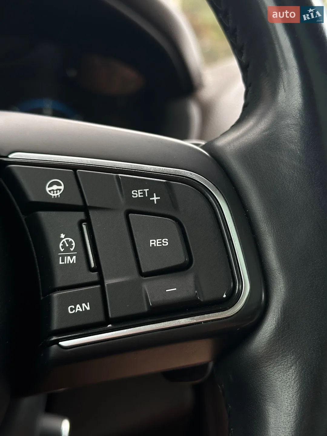 2016 Jaguar F-Pace - мініатюра 45