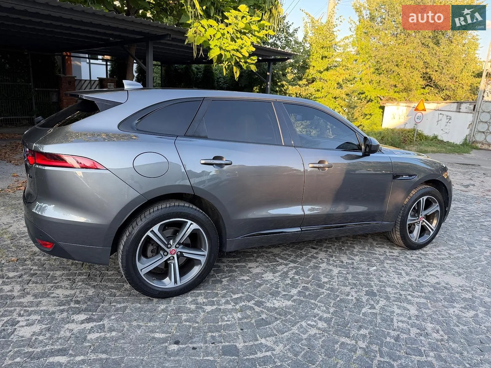 2016 Jaguar F-Pace - мініатюра 5