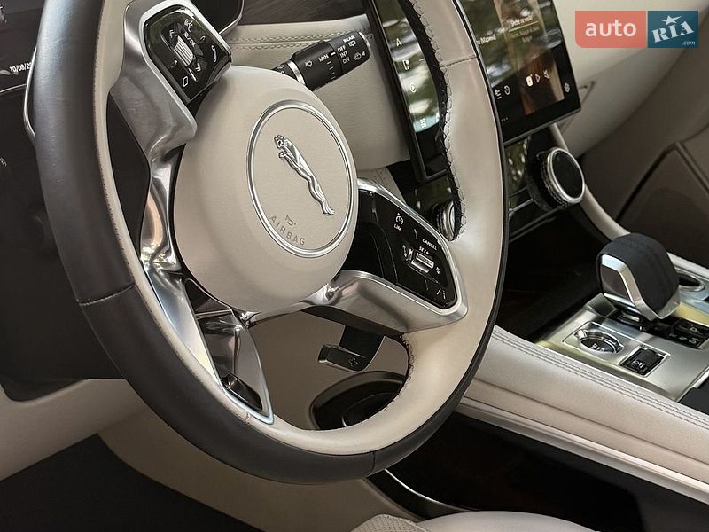 Внедорожник / Кроссовер Jaguar F-Pace 2022 в Белой Церкви