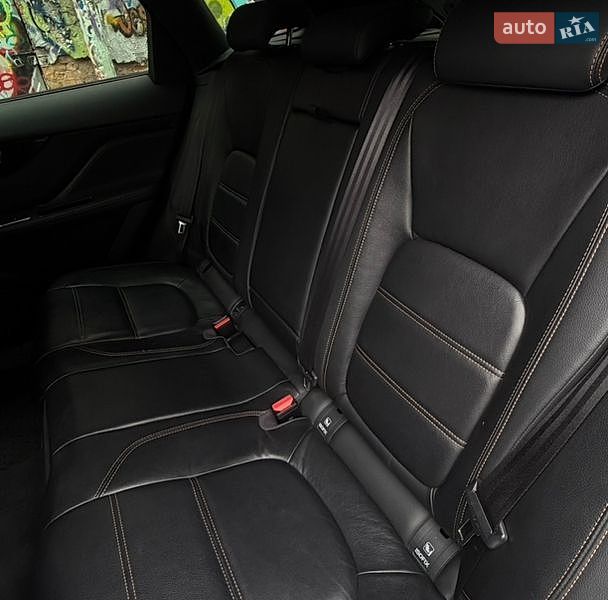 Позашляховик / Кросовер Jaguar F-Pace 2016 в Одесі