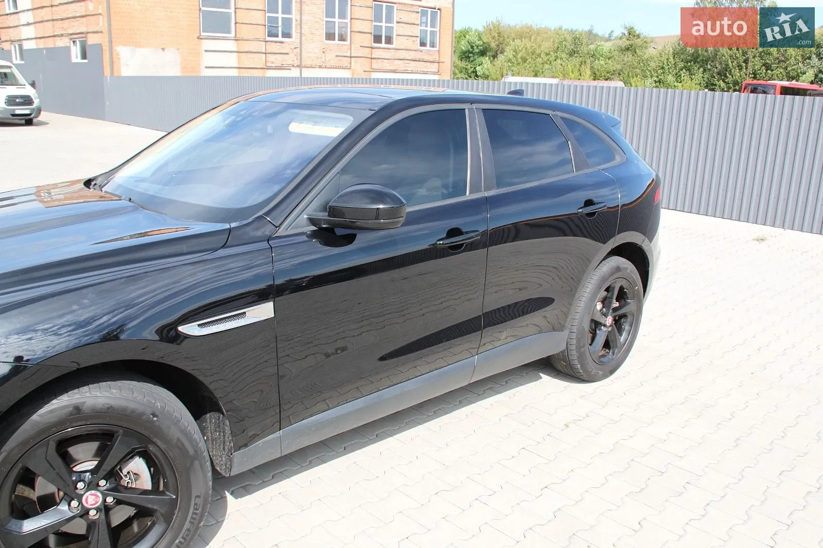2016 Jaguar F-Pace - мініатюра 4