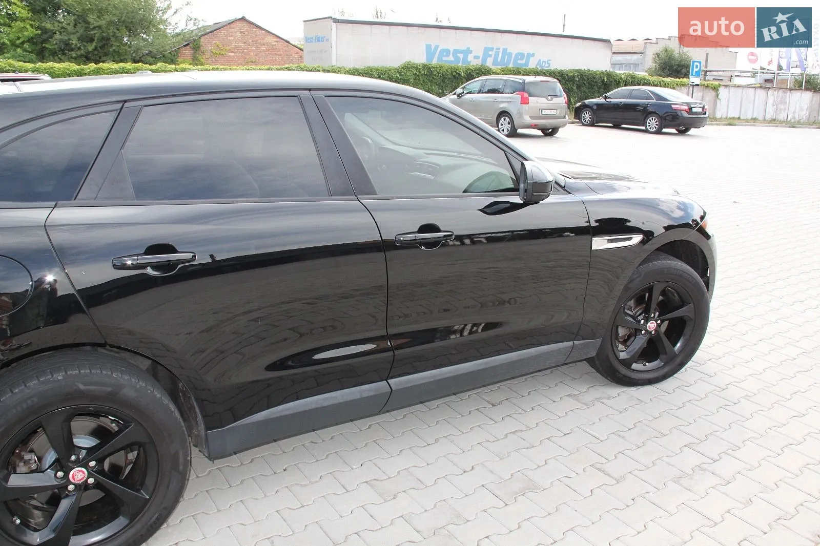 2016 Jaguar F-Pace - мініатюра 14