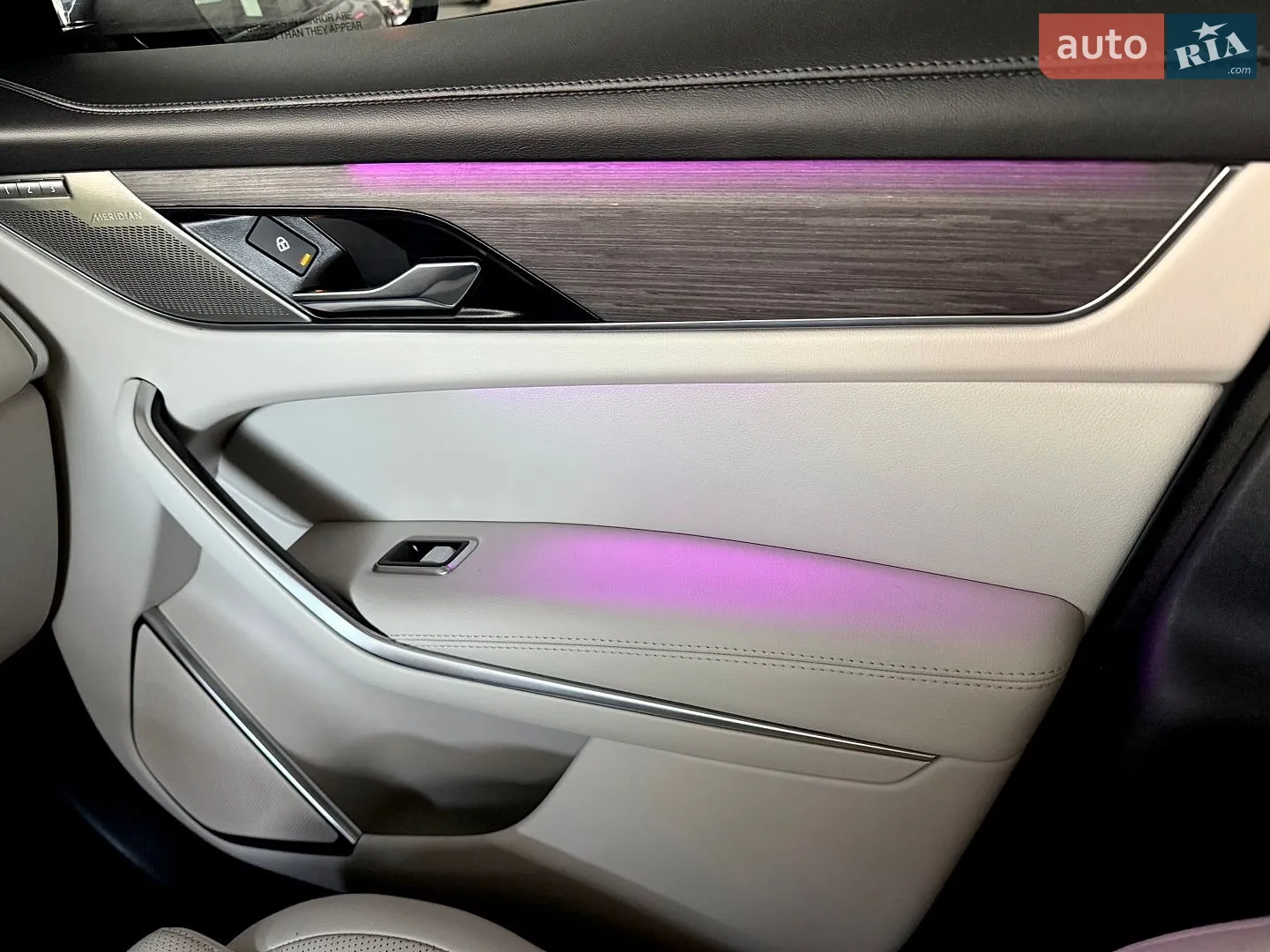 2022 Jaguar F-Pace - мініатюра 80