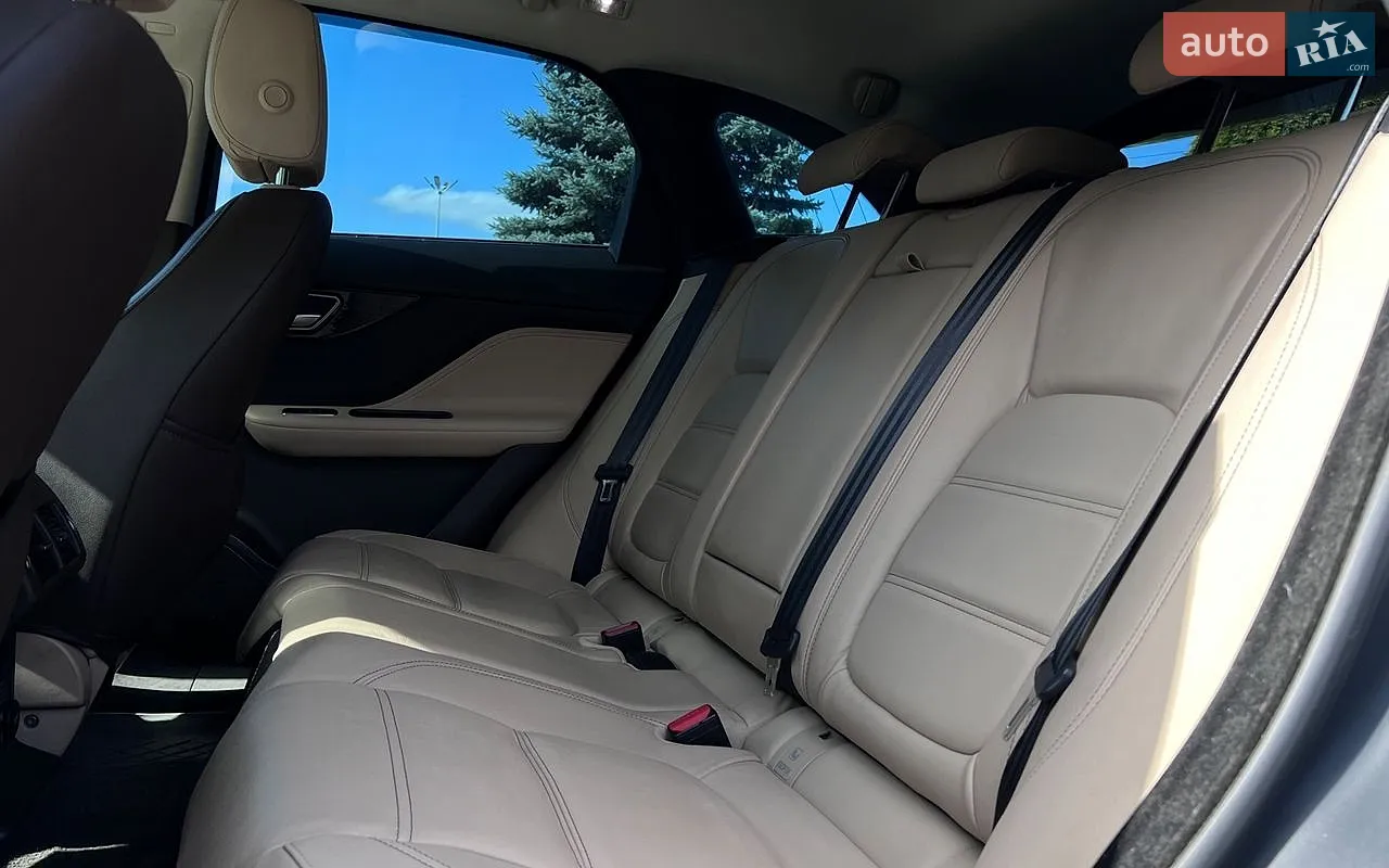 2017 Jaguar F-Pace - мініатюра 21